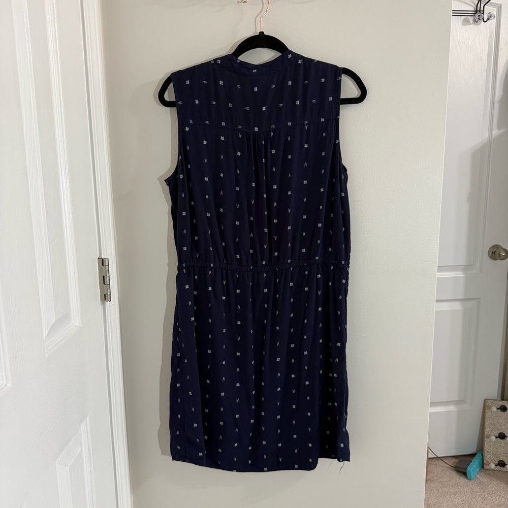 GAP Blue Sleeveless V-neck Sundress with pockets - Picture 2 of 7